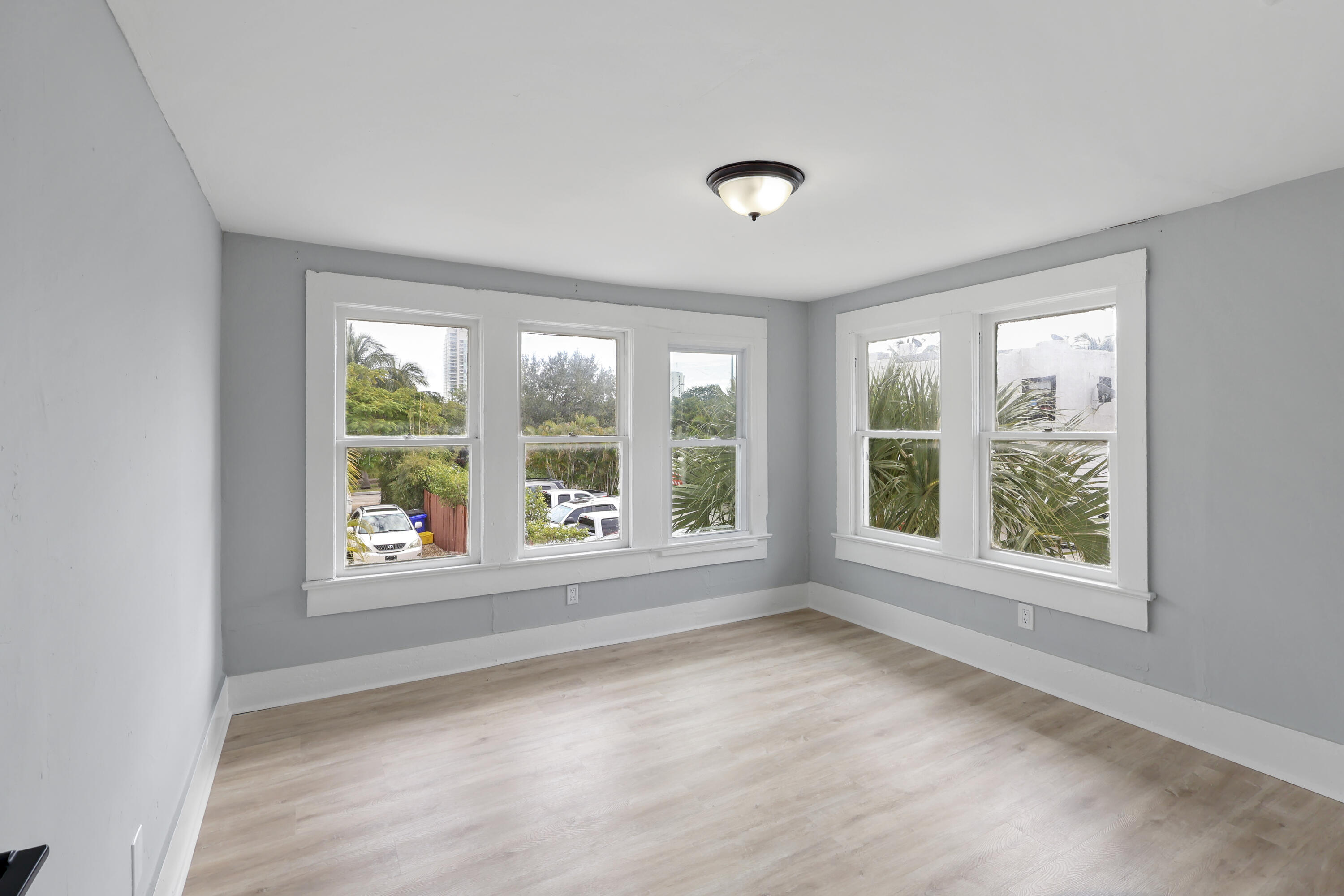 MOSS & HEISLER - Residential Income