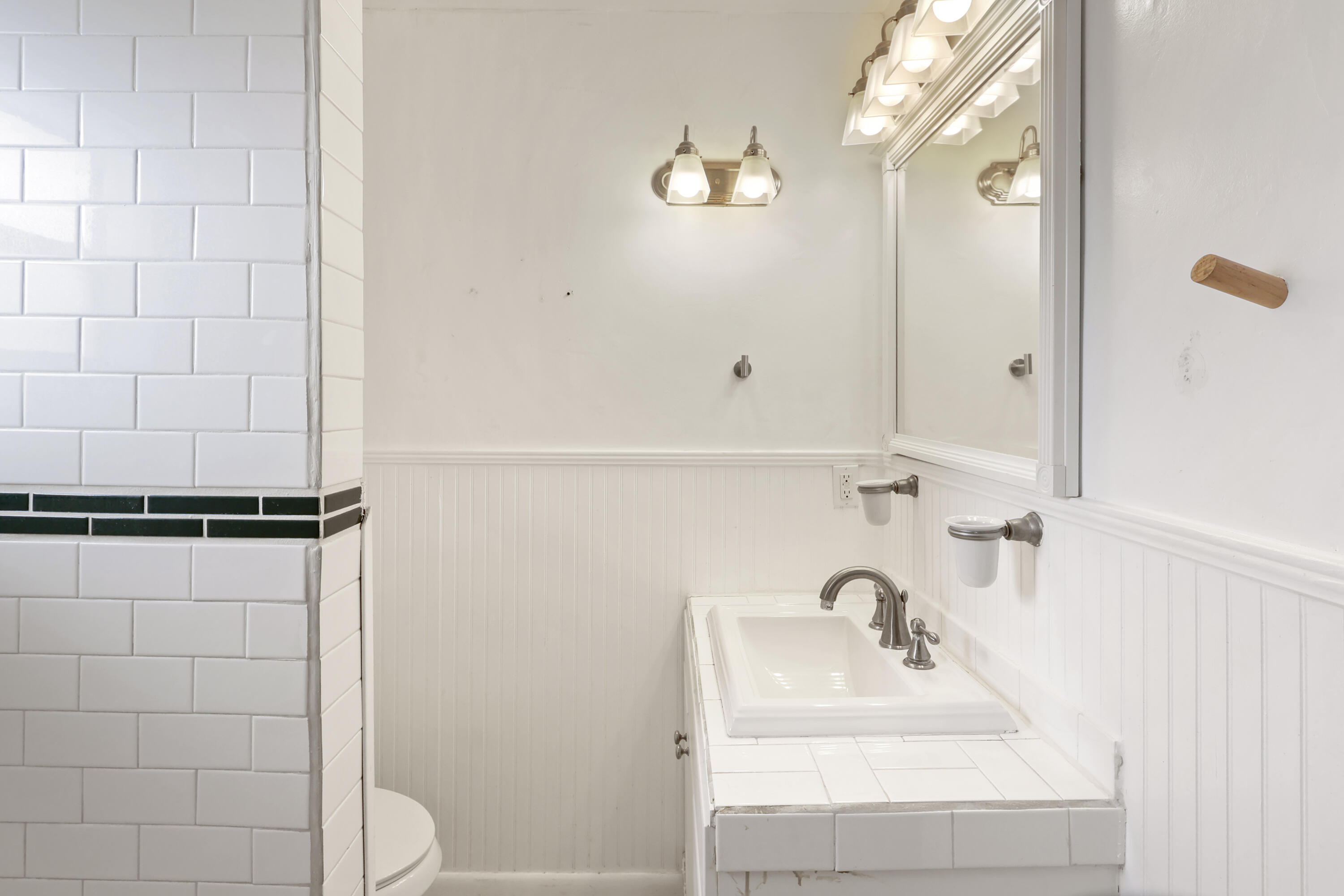 MOSS & HEISLER - Residential Income