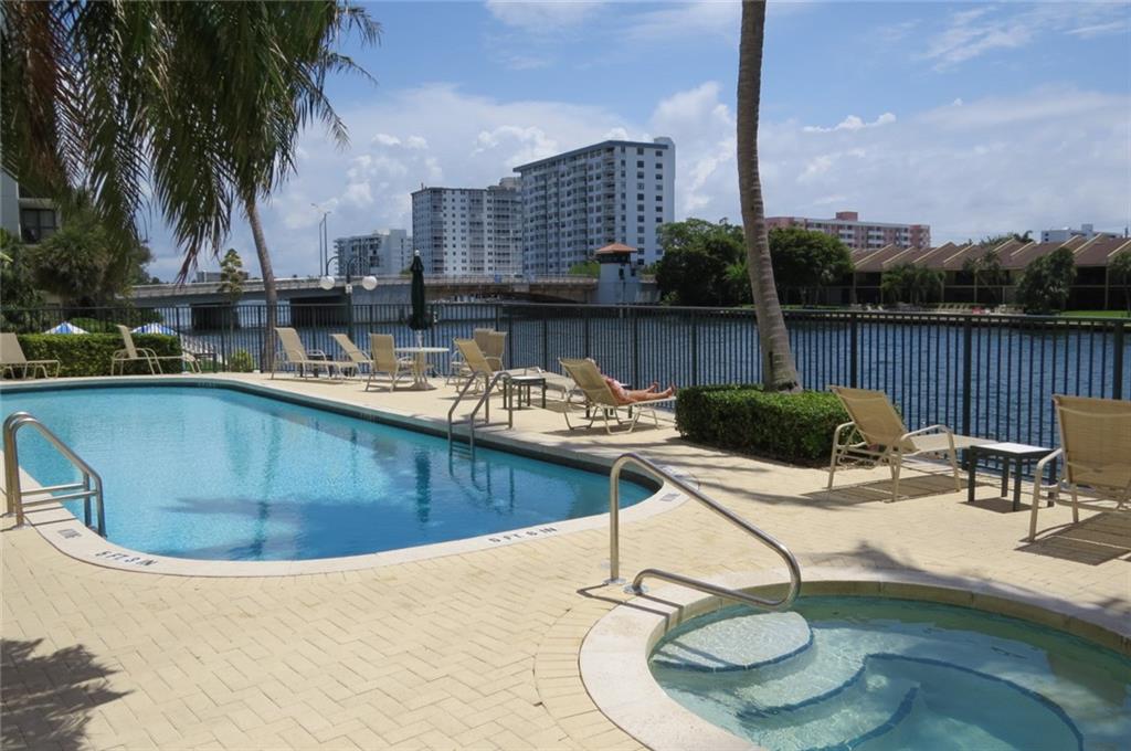 THE POINTE - Residential