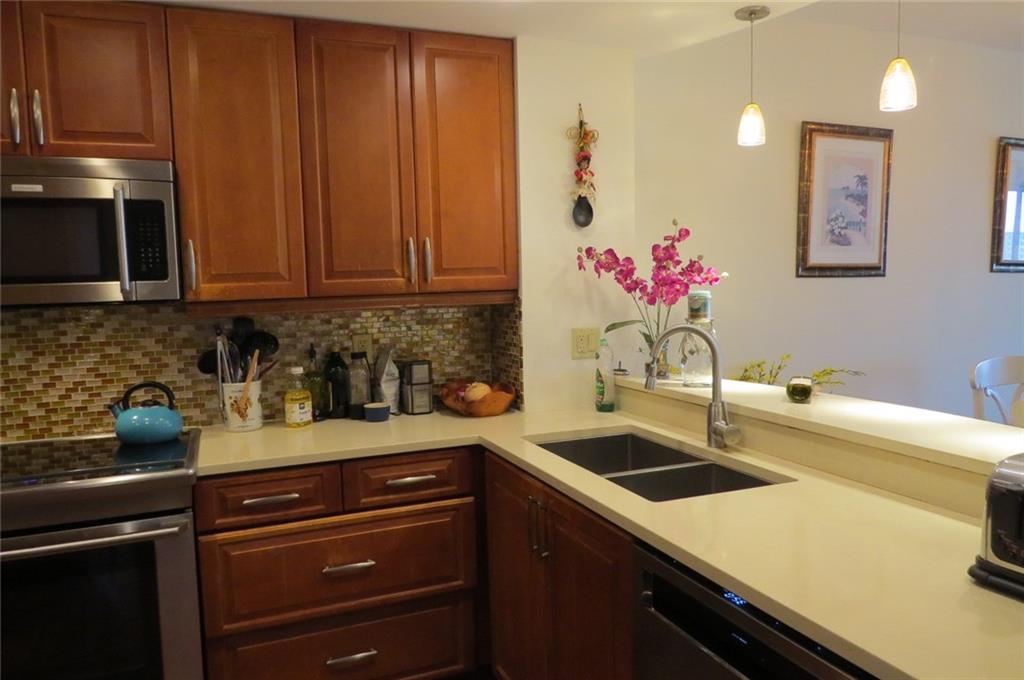 THE POINTE - Residential