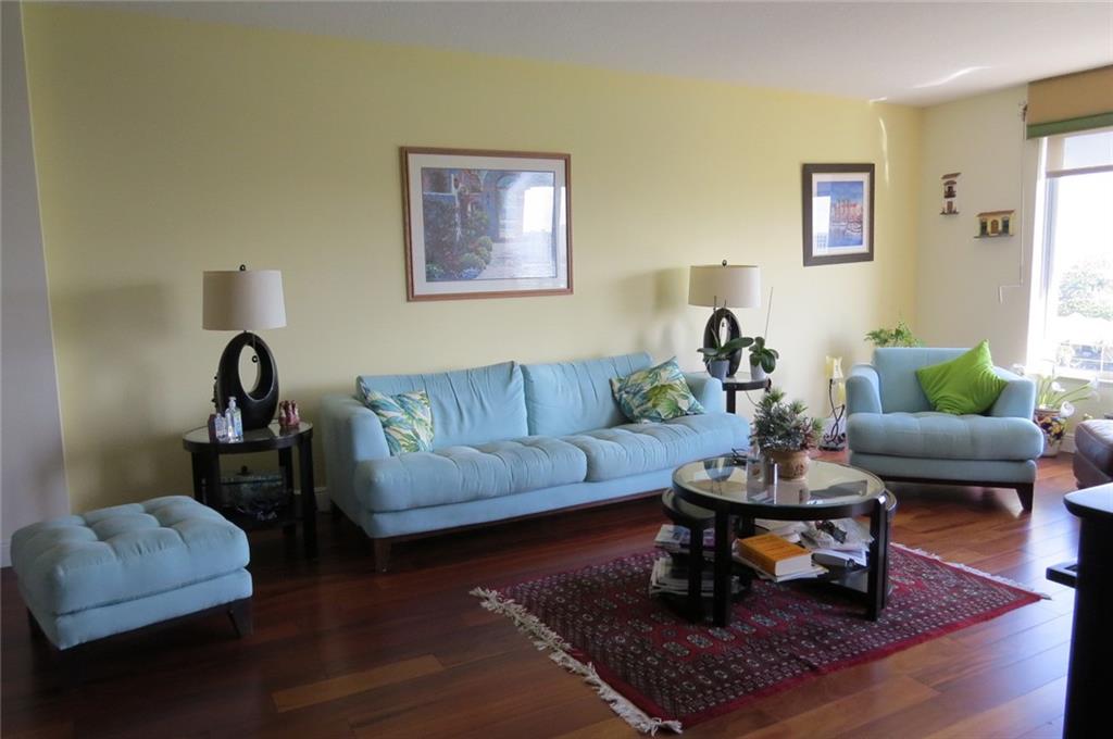 THE POINTE - Residential