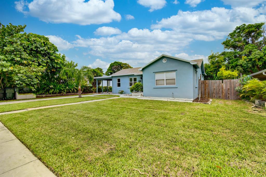 LAKE WORTH HEIGHTS - Residential