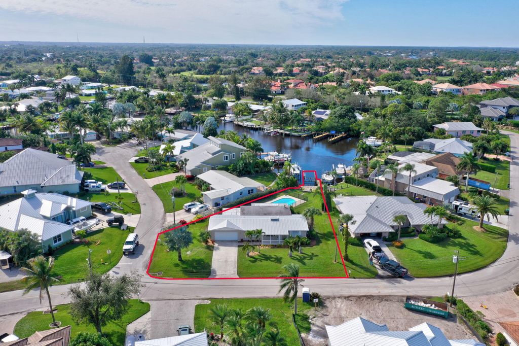 Photo of 37 SW Riverway Boulevard, Palm City, FL 34990 (MLS # R10952558)