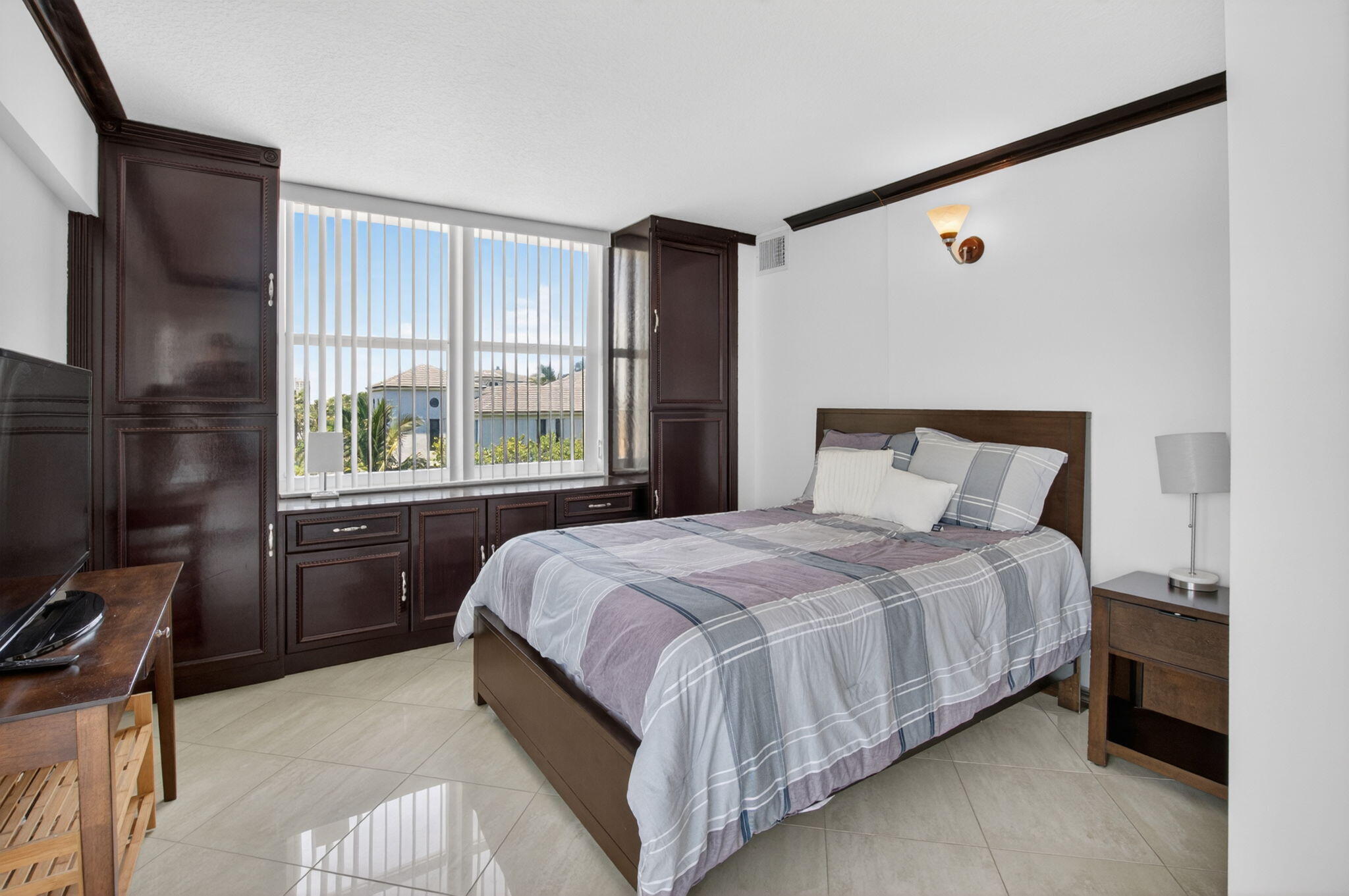 45 OCEAN CONDO - Residential