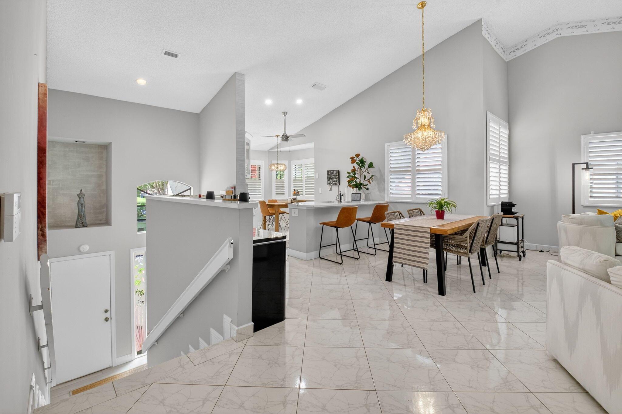 LEXINGTON CLUB VILLAS CON - Residential