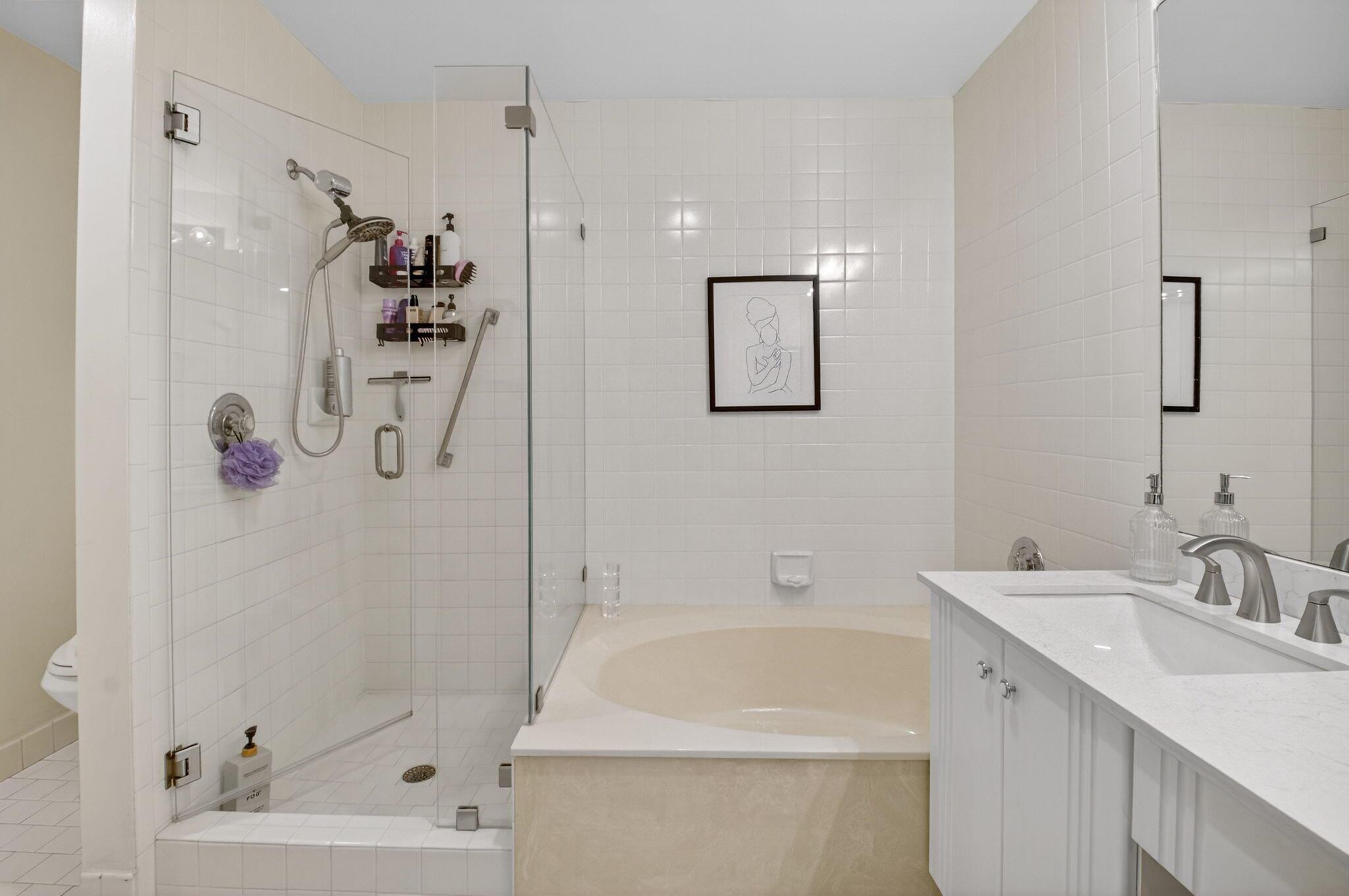 LEXINGTON CLUB VILLAS CON - Residential