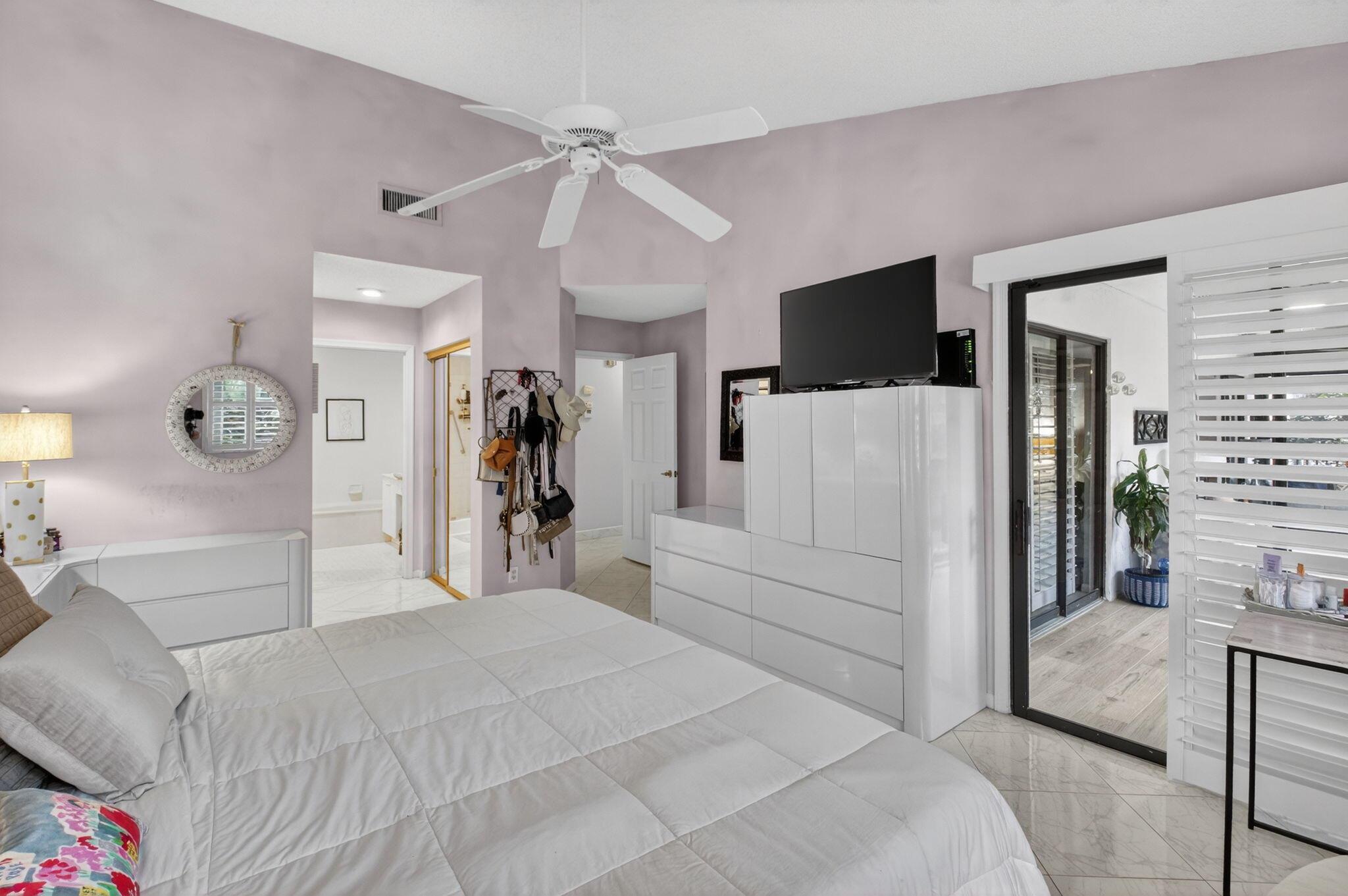 LEXINGTON CLUB VILLAS CON - Residential