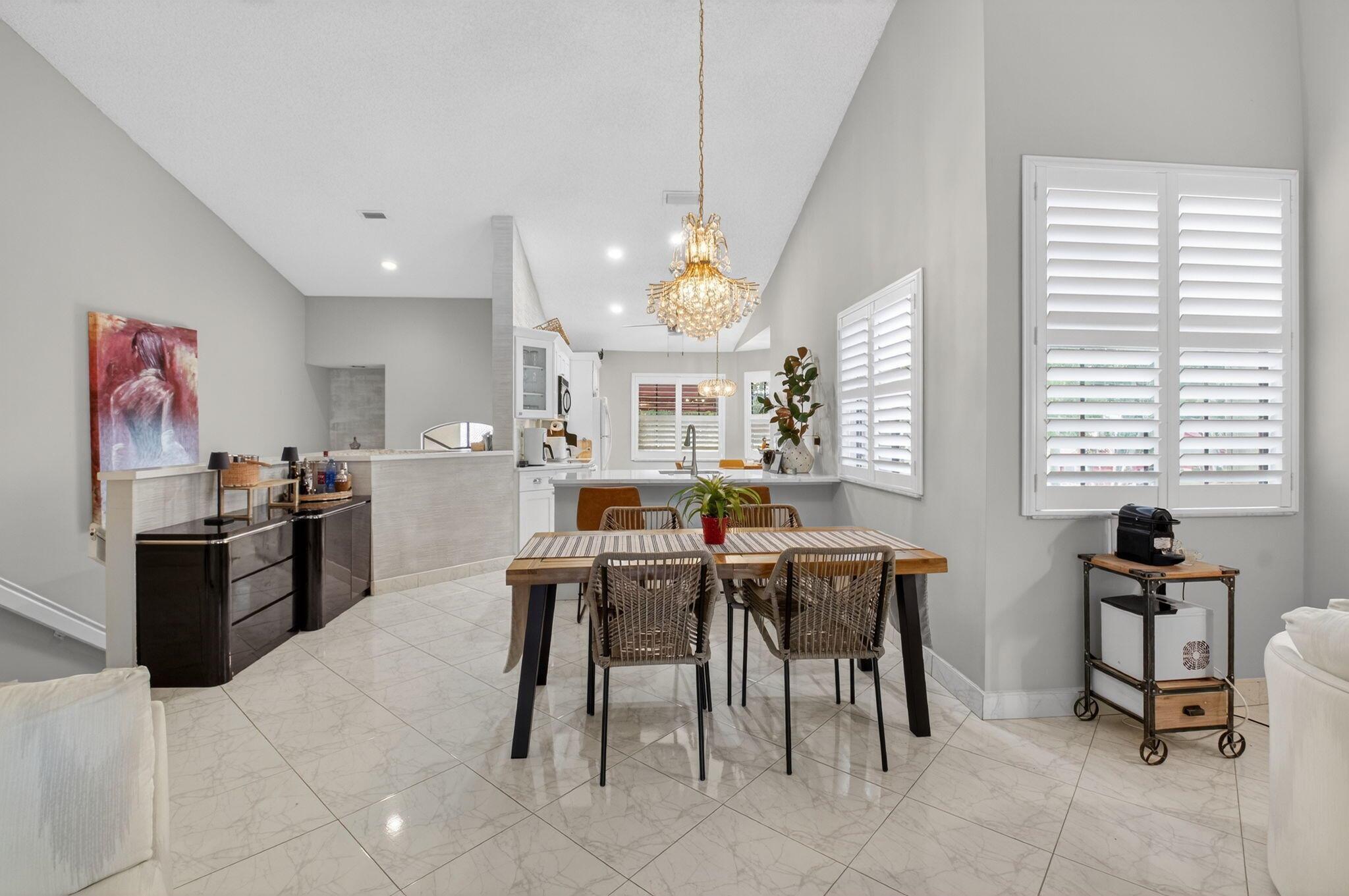 LEXINGTON CLUB VILLAS CON - Residential