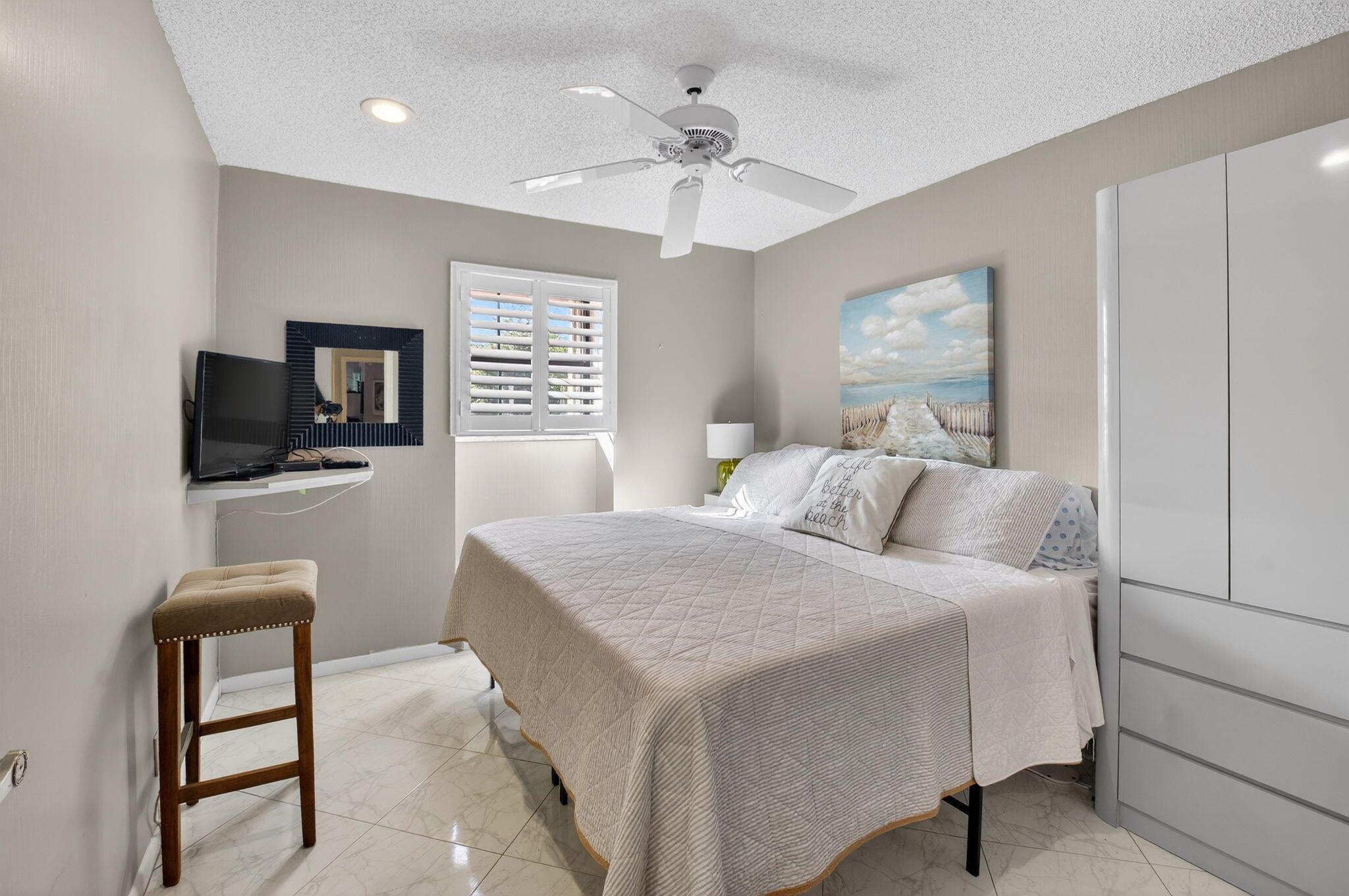 LEXINGTON CLUB VILLAS CON - Residential