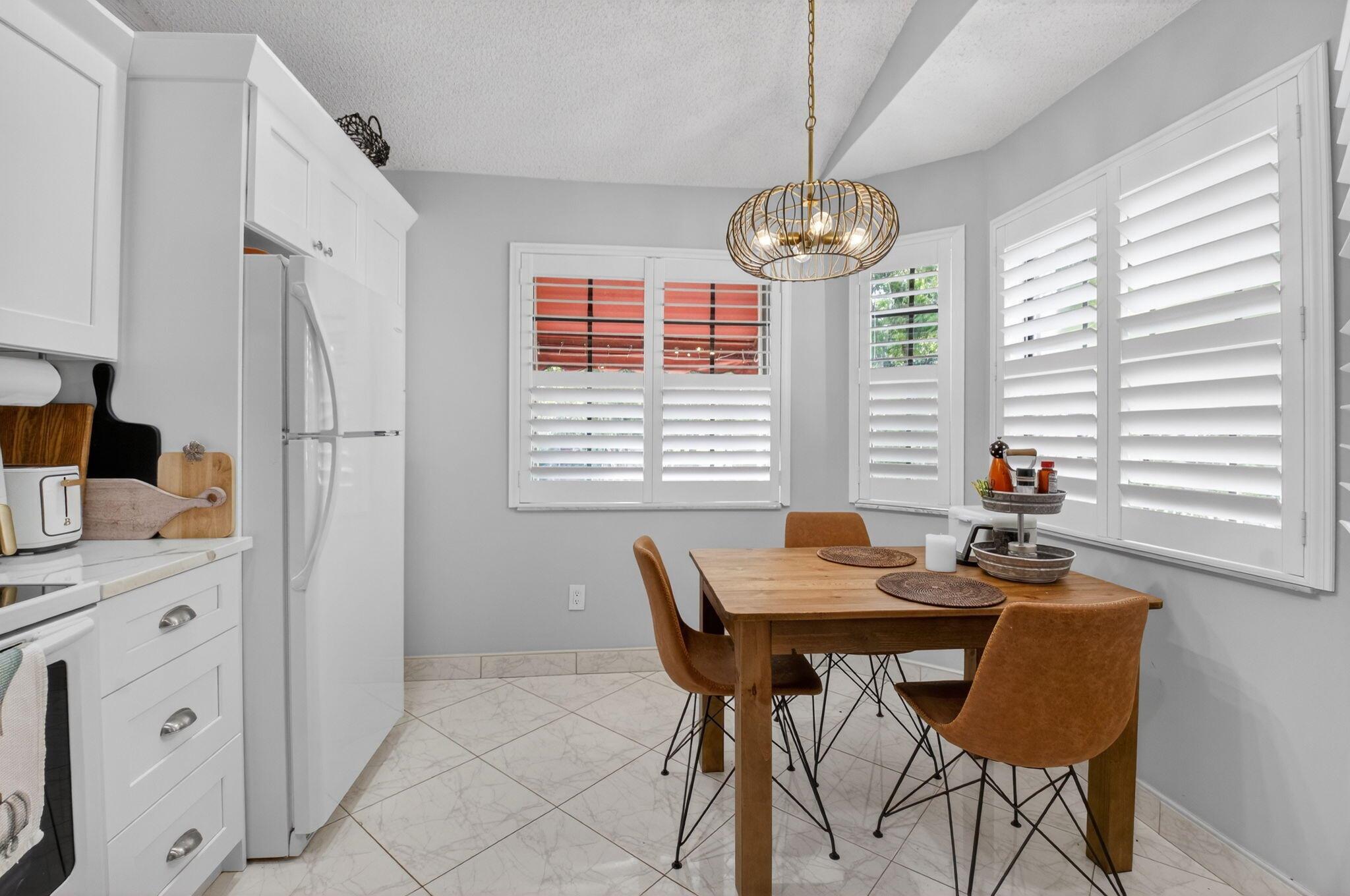 LEXINGTON CLUB VILLAS CON - Residential