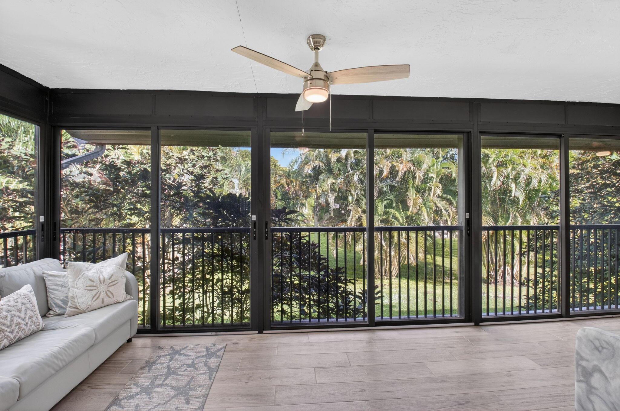 LEXINGTON CLUB VILLAS CON - Residential