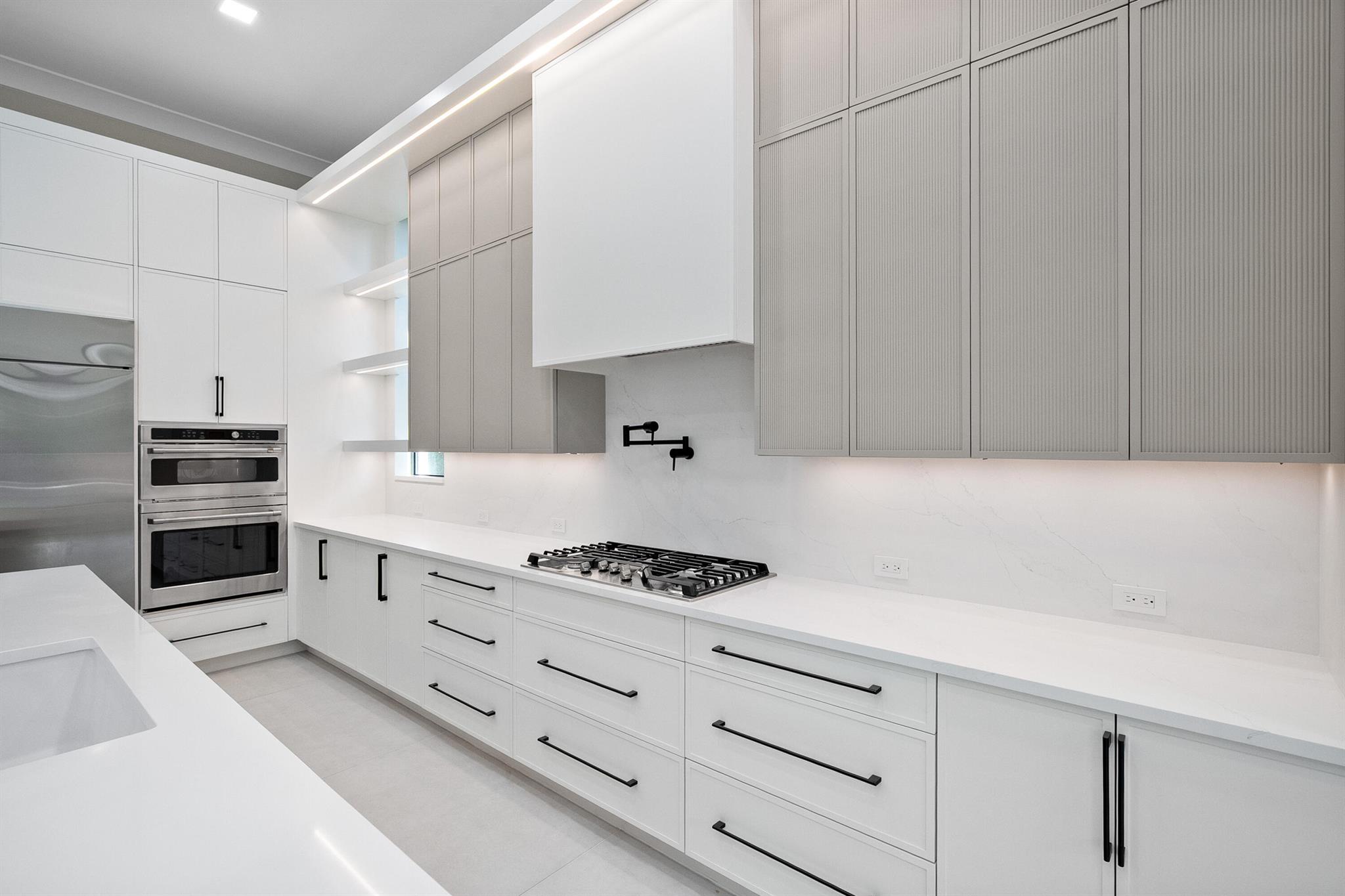 SEAGLASS P. D. - Residential