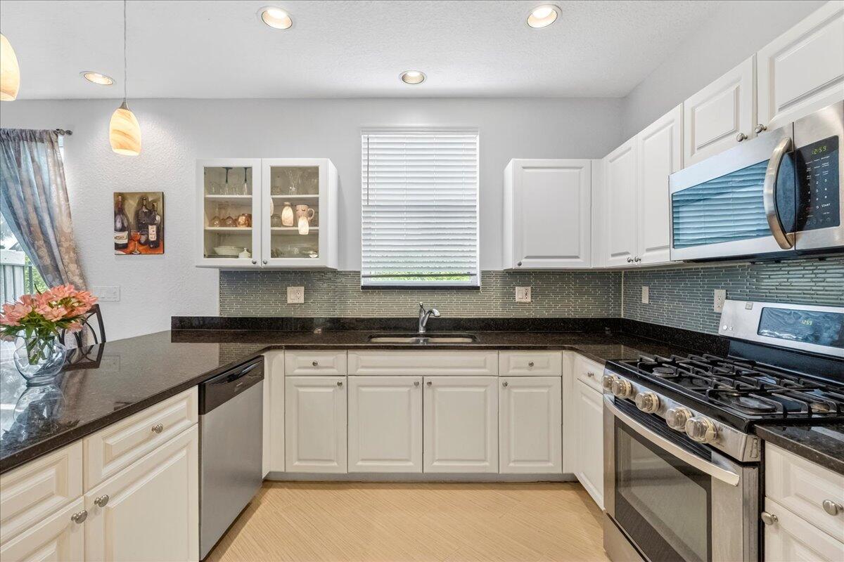 CEDAR RIDGE ESTATES - Residential