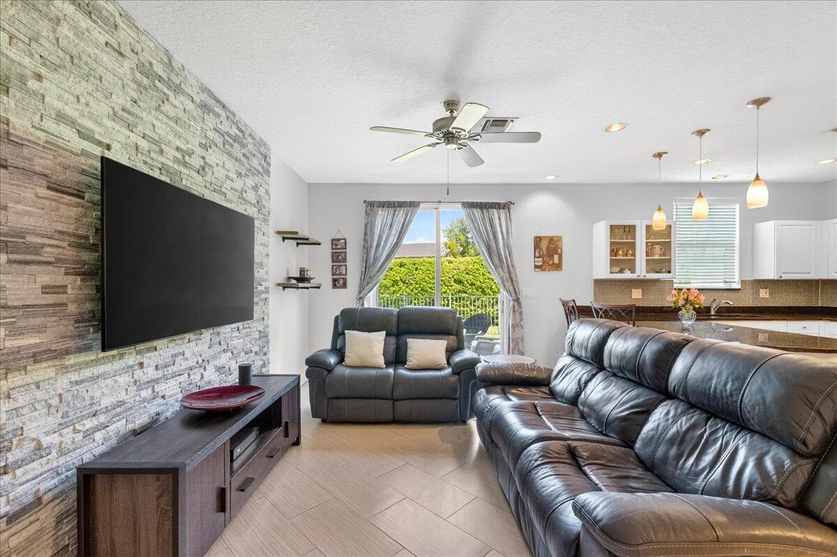 CEDAR RIDGE ESTATES - Residential