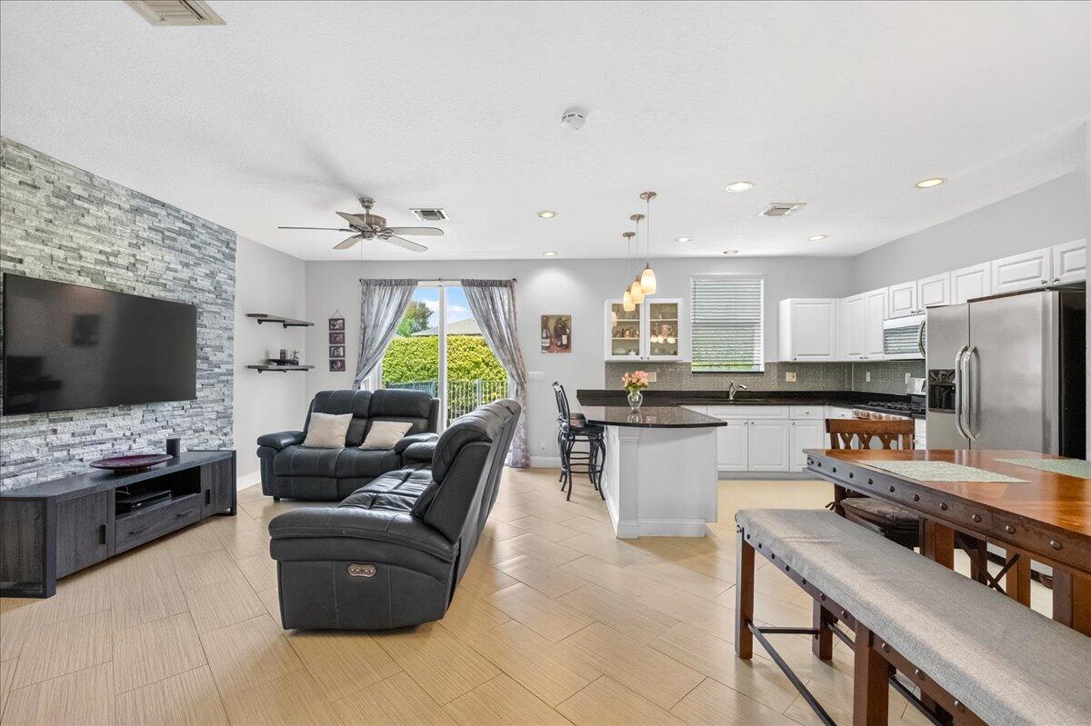 CEDAR RIDGE ESTATES - Residential