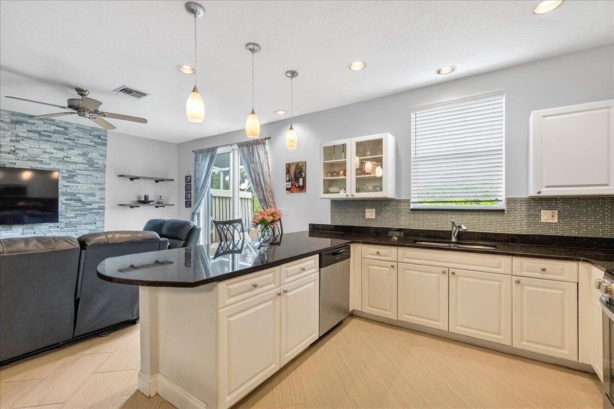 CEDAR RIDGE ESTATES - Residential