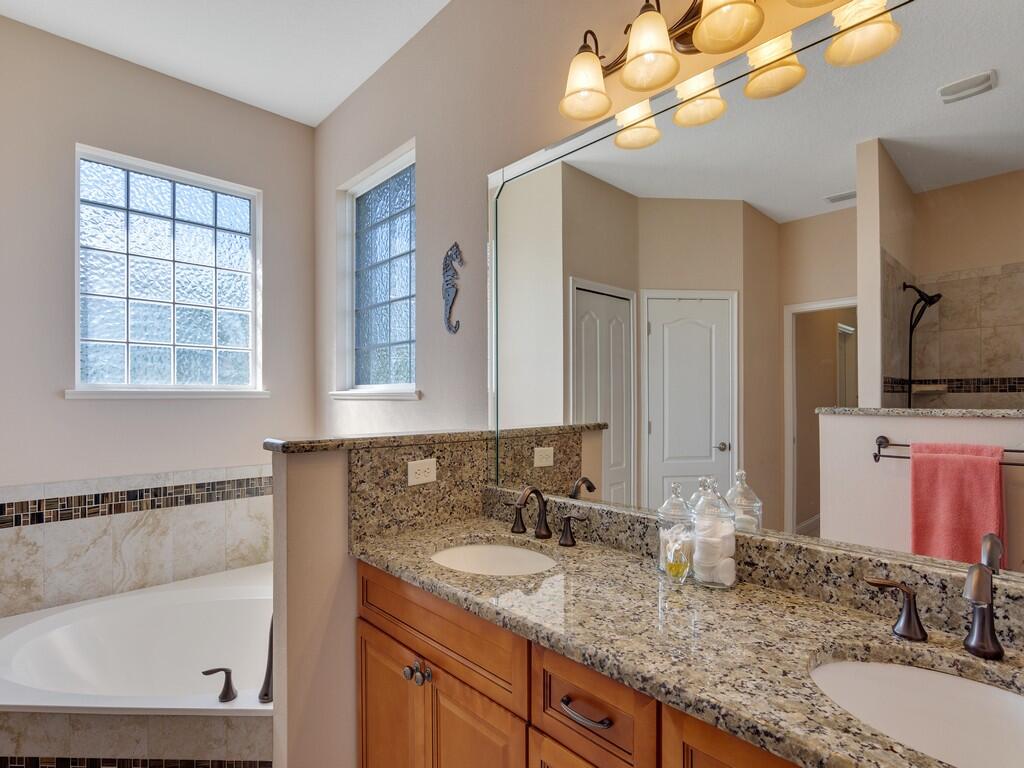 CROSS CREEK LAKE ESTATES - Residential