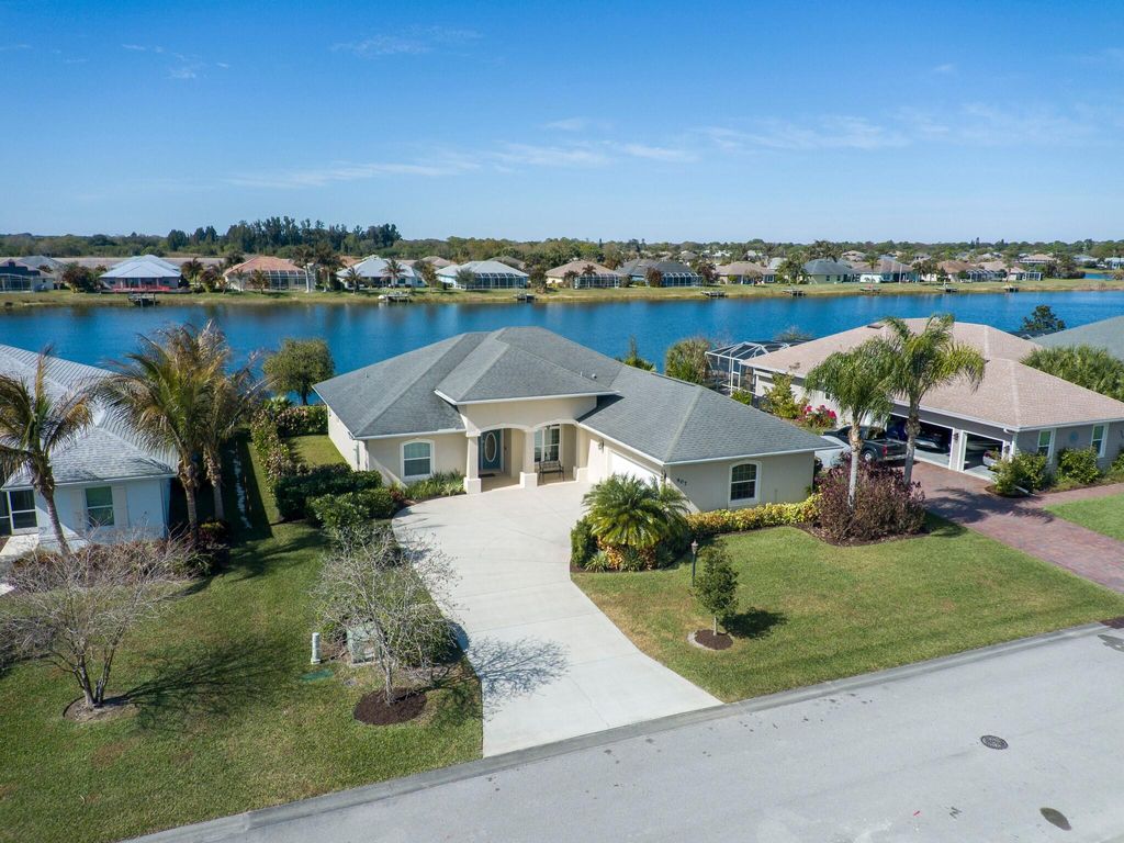 Photo of 907 Yearling Trail, Sebastian, FL 32958 (MLS # R11161850)