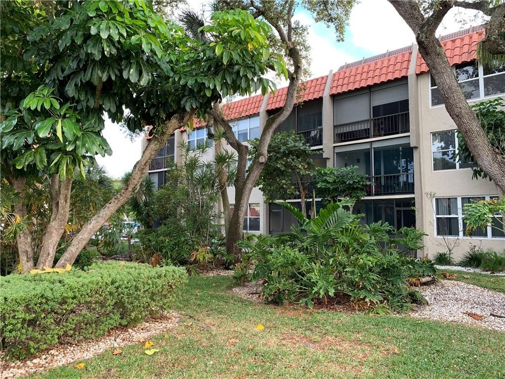 Island Club 3 - Residential