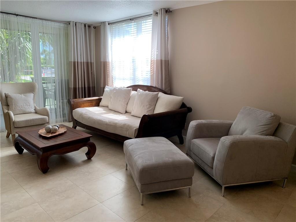 Island Club 3 - Residential