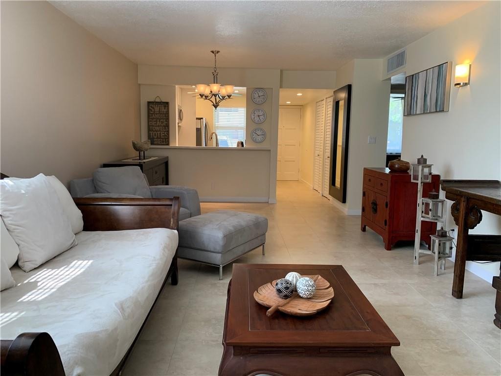 Island Club 3 - Residential