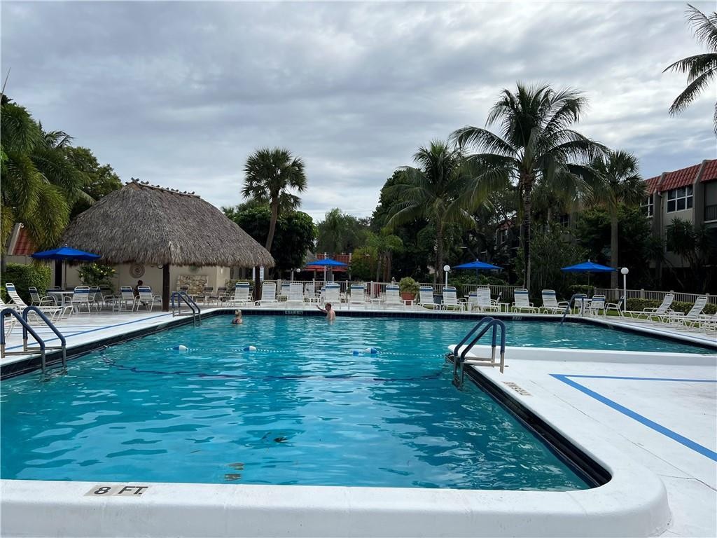 Island Club 3 - Residential