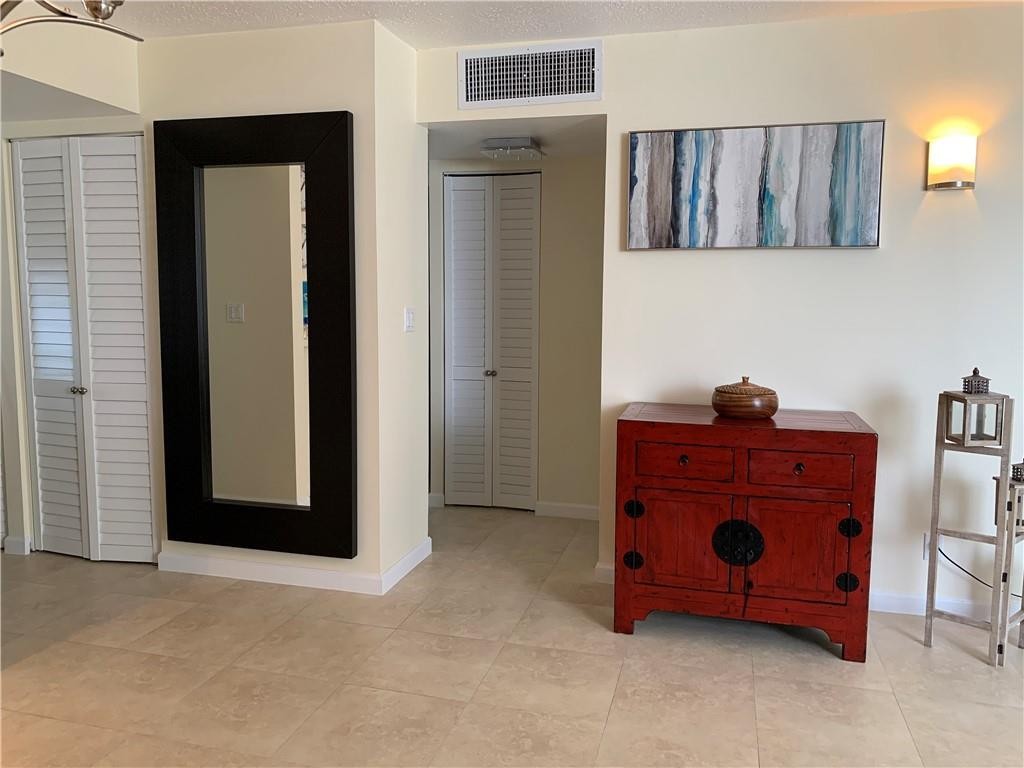 Island Club 3 - Residential