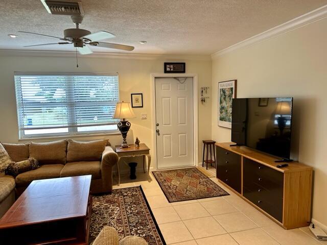PALM BEACH SQUARE UNIT 5 - Residential Lease