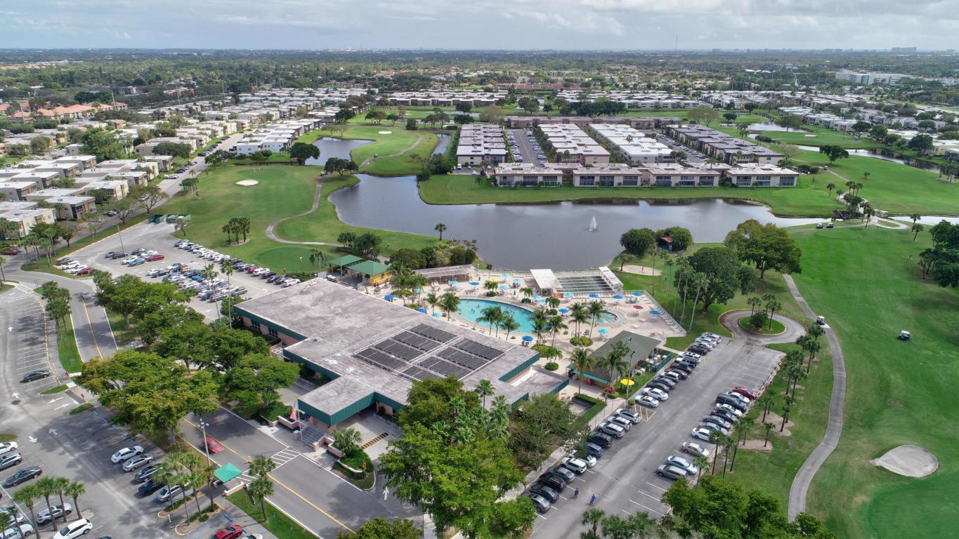 KINGS POINT SAXONY CONDOS - Residential