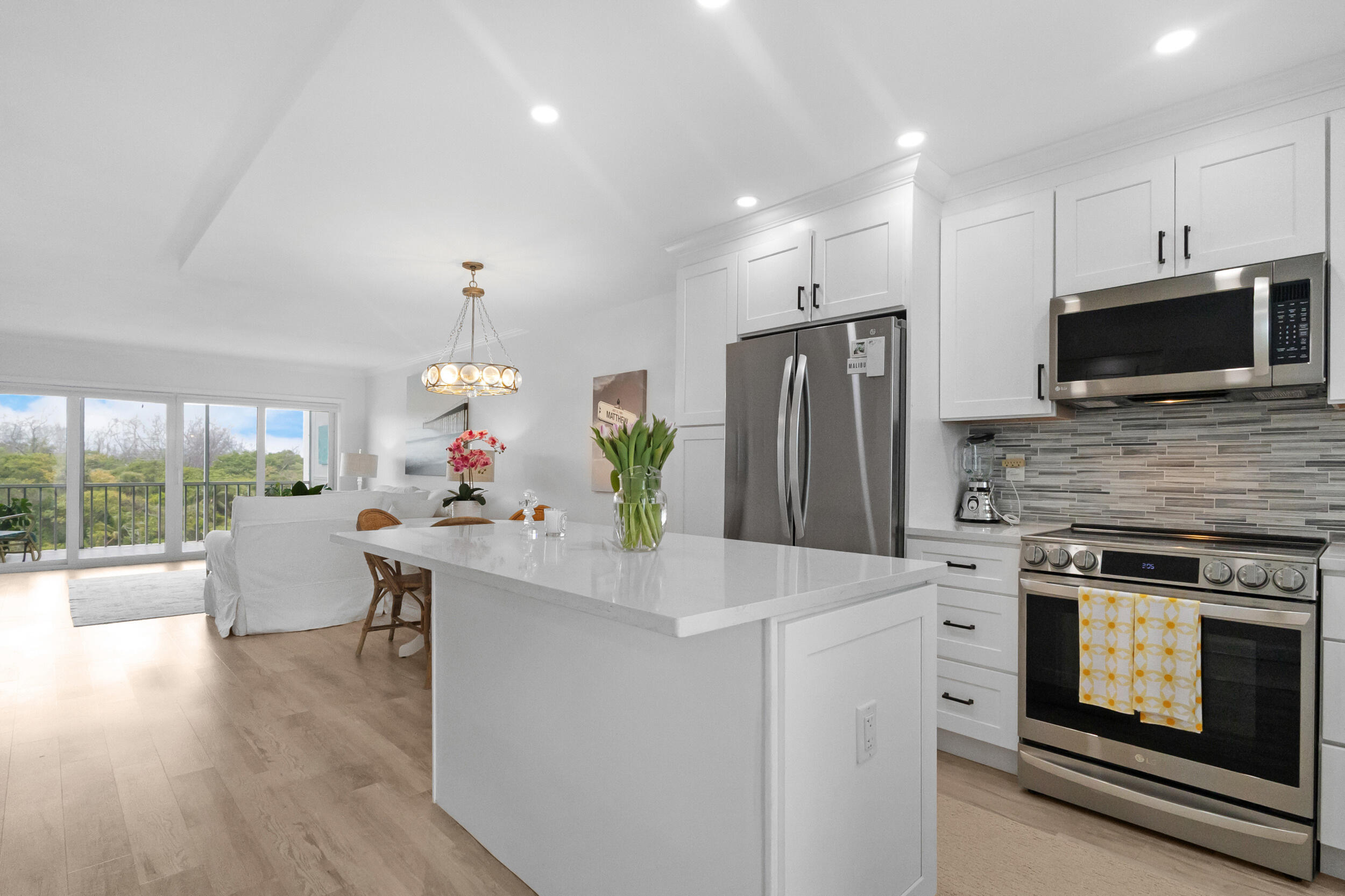 401 NE 19th Avenue 53
