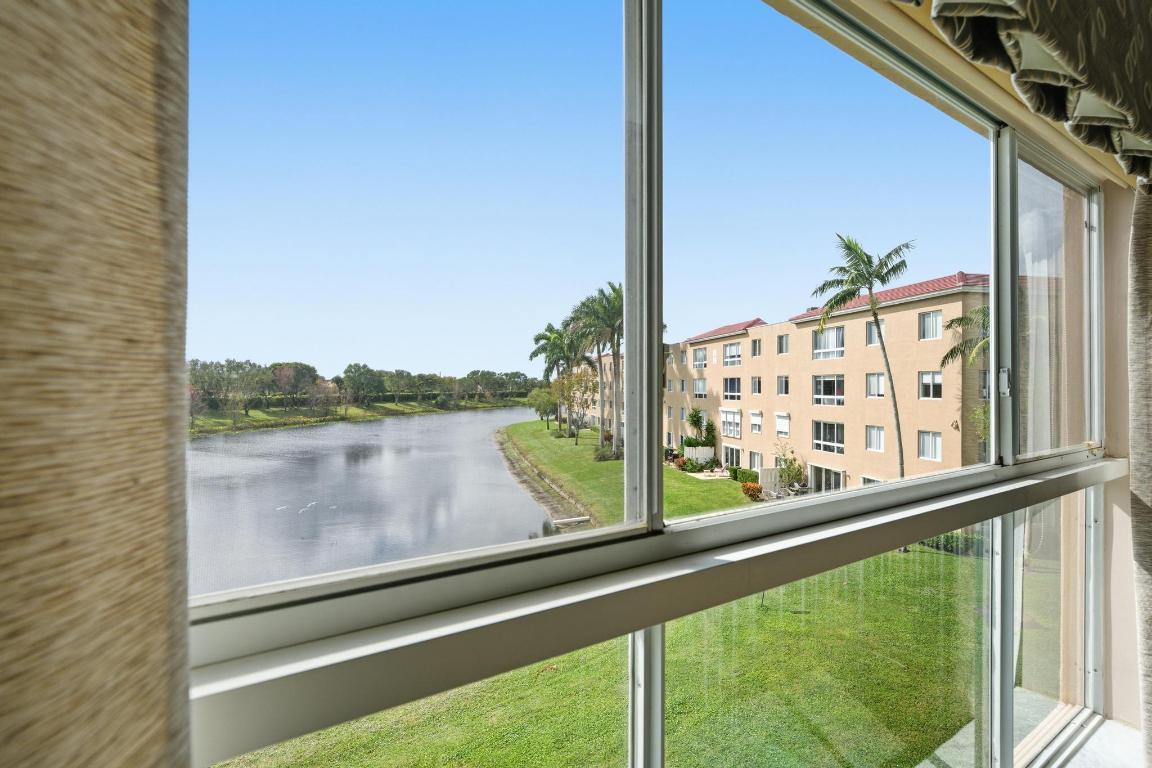 CORAL LAKES/REGAL SHORES CONDO - Residential
