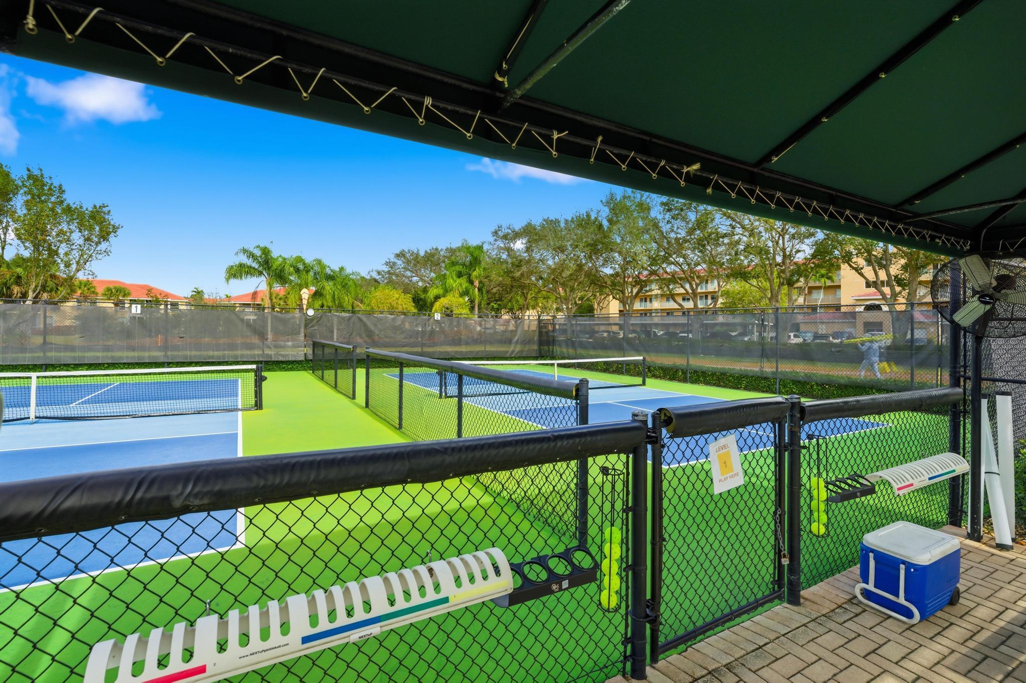 CORAL LAKES/REGAL SHORES CONDO - Residential