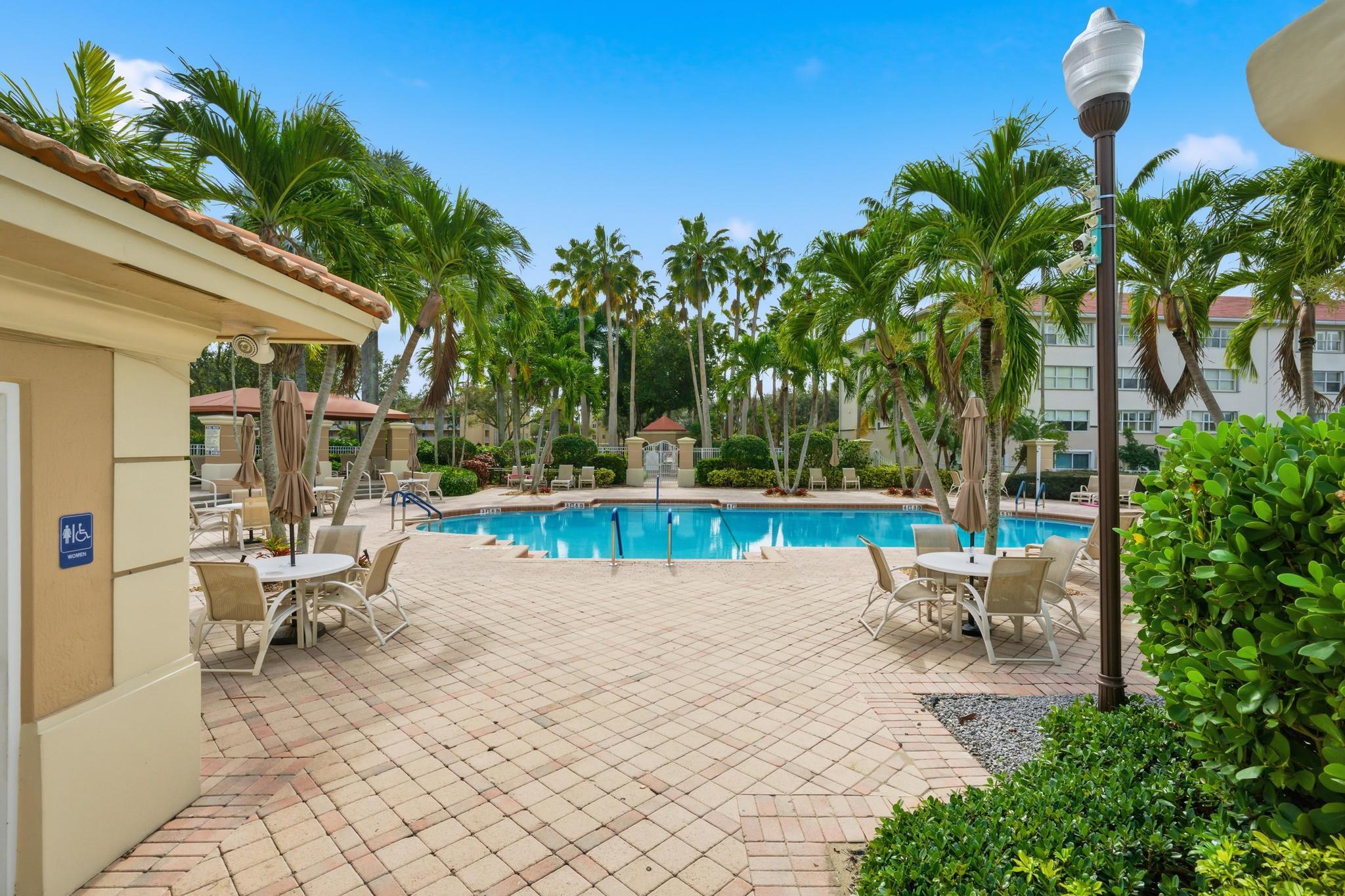 CORAL LAKES/REGAL SHORES CONDO - Residential