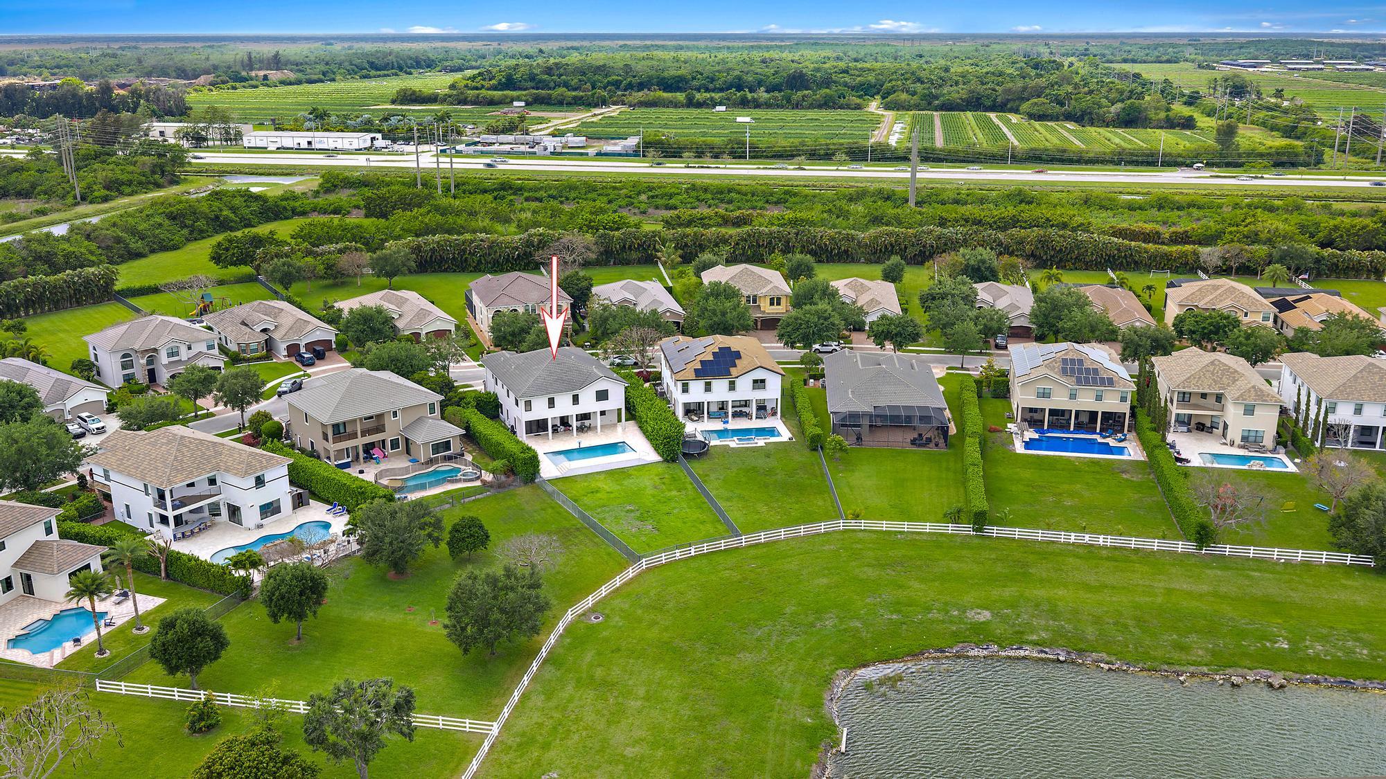 EQUUS - Residential