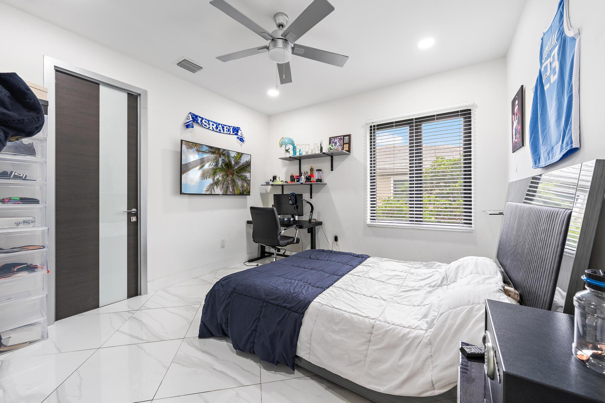 EQUUS - Residential