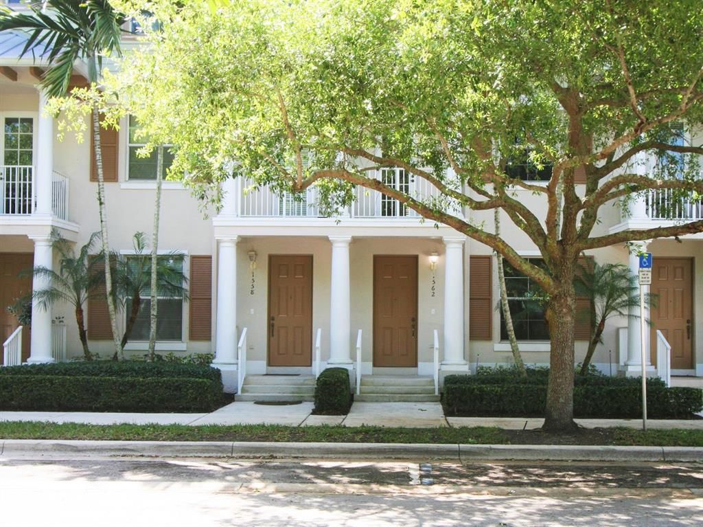 Photo of 1562 Grande Cull Way, Jupiter, FL 33458 (MLS # R10740137)