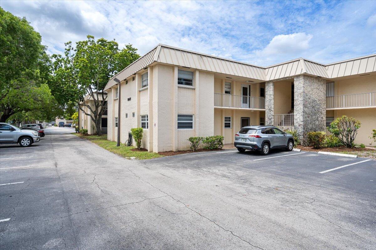 Located in the heart of Palm Beach Gardens, this charming residence at 10821 N Military Trail offers effortless access to world-class shopping, dining, and entertainment. Just minutes from The Gardens Mall, Downtown at the Gardens, golf courses, and pristine beaches, there's no shortage of things to do. Enjoy the ease of everyday living with vibrant amenities and a location that connects you to it all.
