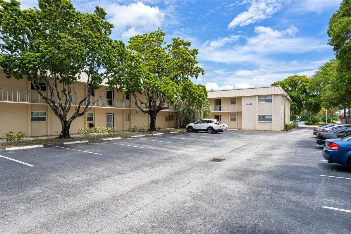 TRAILS END VILLAS INC CON - Residential