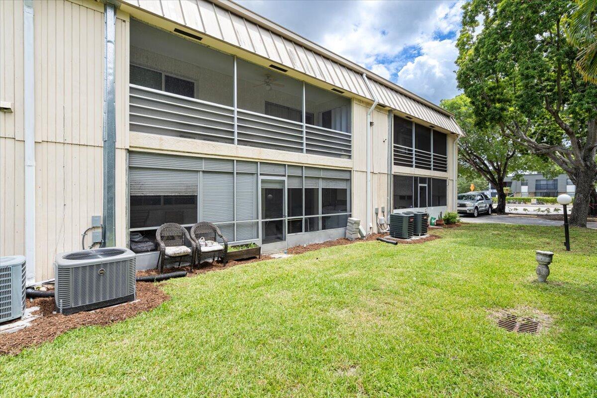 TRAILS END VILLAS INC CON - Residential
