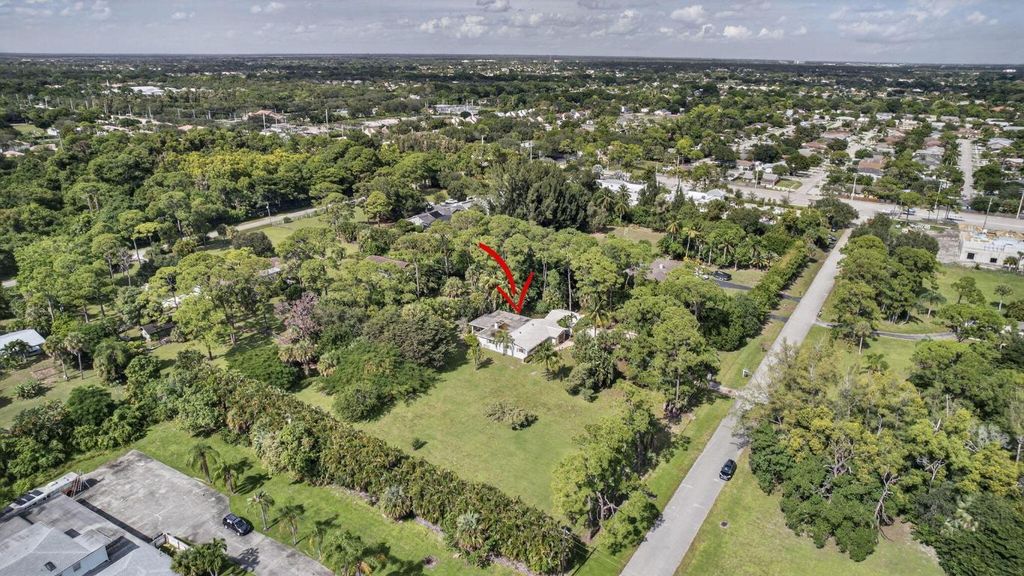 Photo of 8855 N Bates Road, Palm Beach Gardens, FL 33418 (MLS # R11136643)