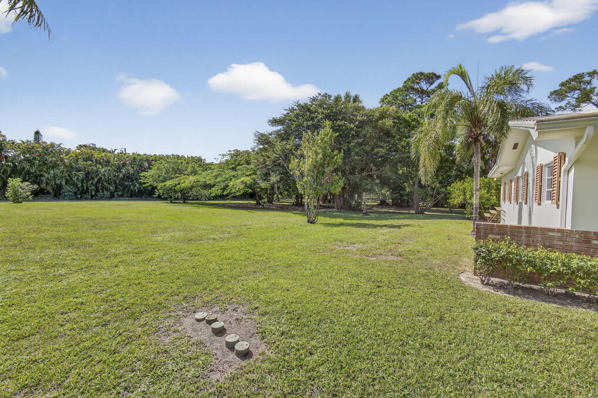 SQUARE LAKE - Residential