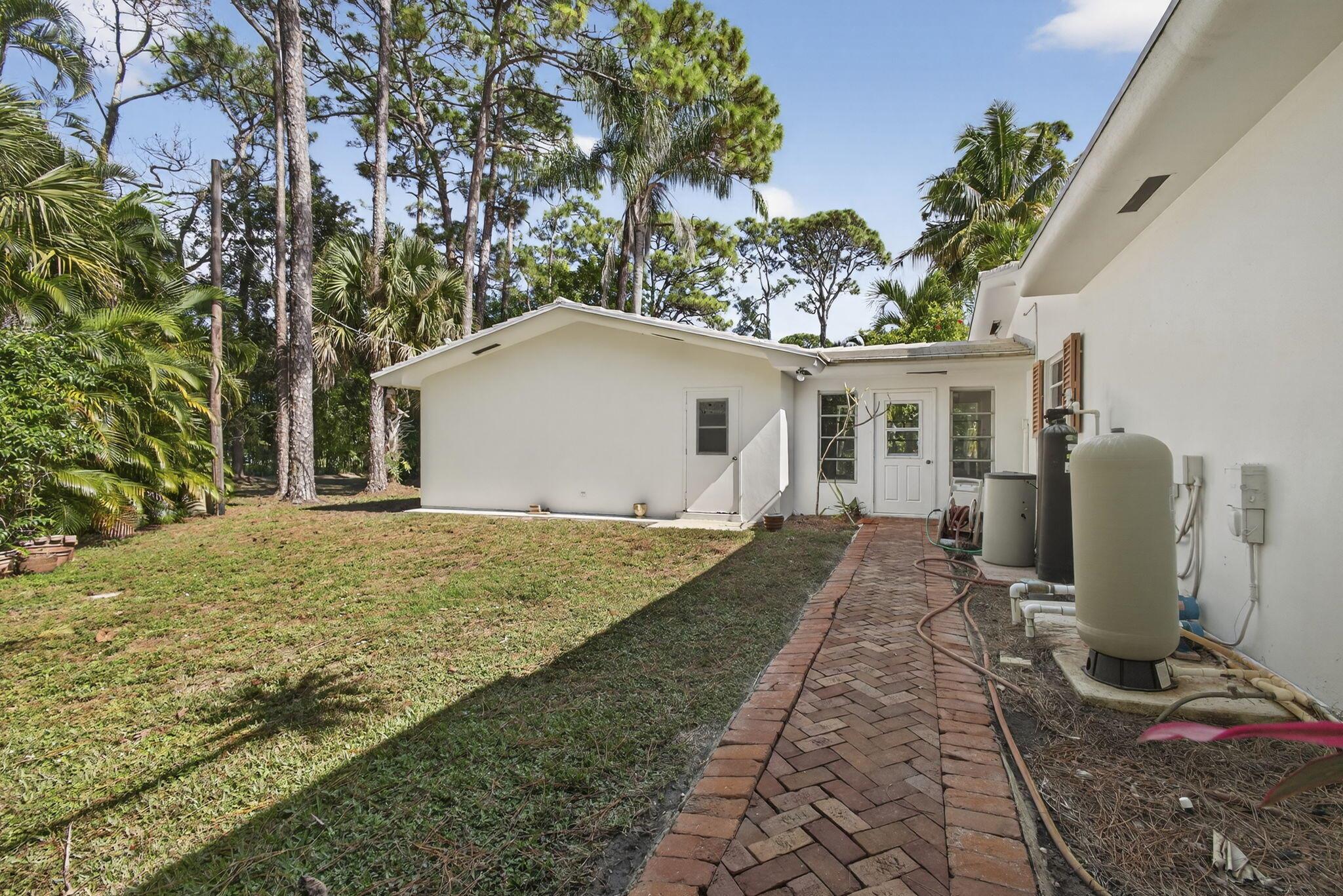 SQUARE LAKE - Residential