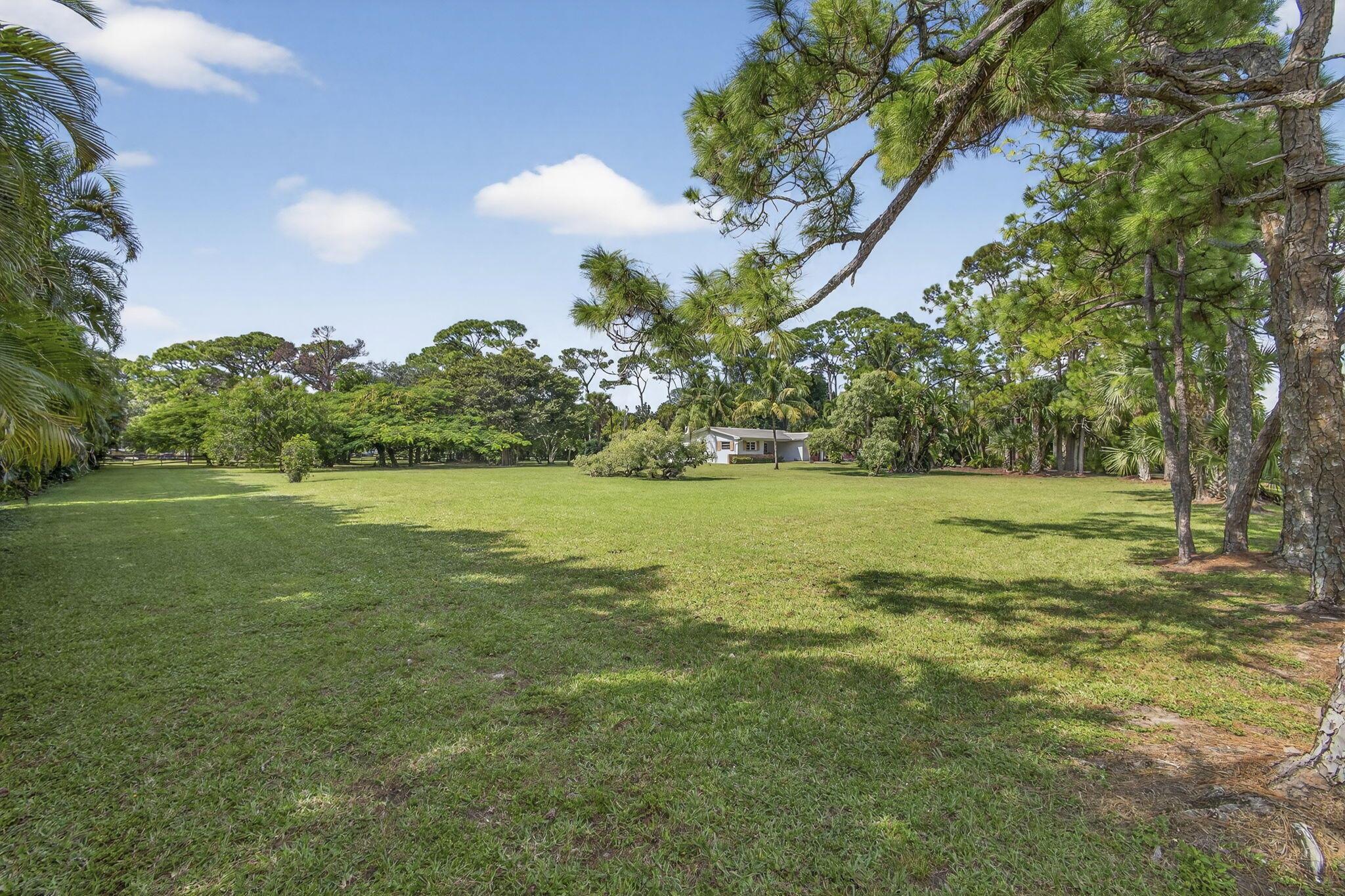 SQUARE LAKE - Residential