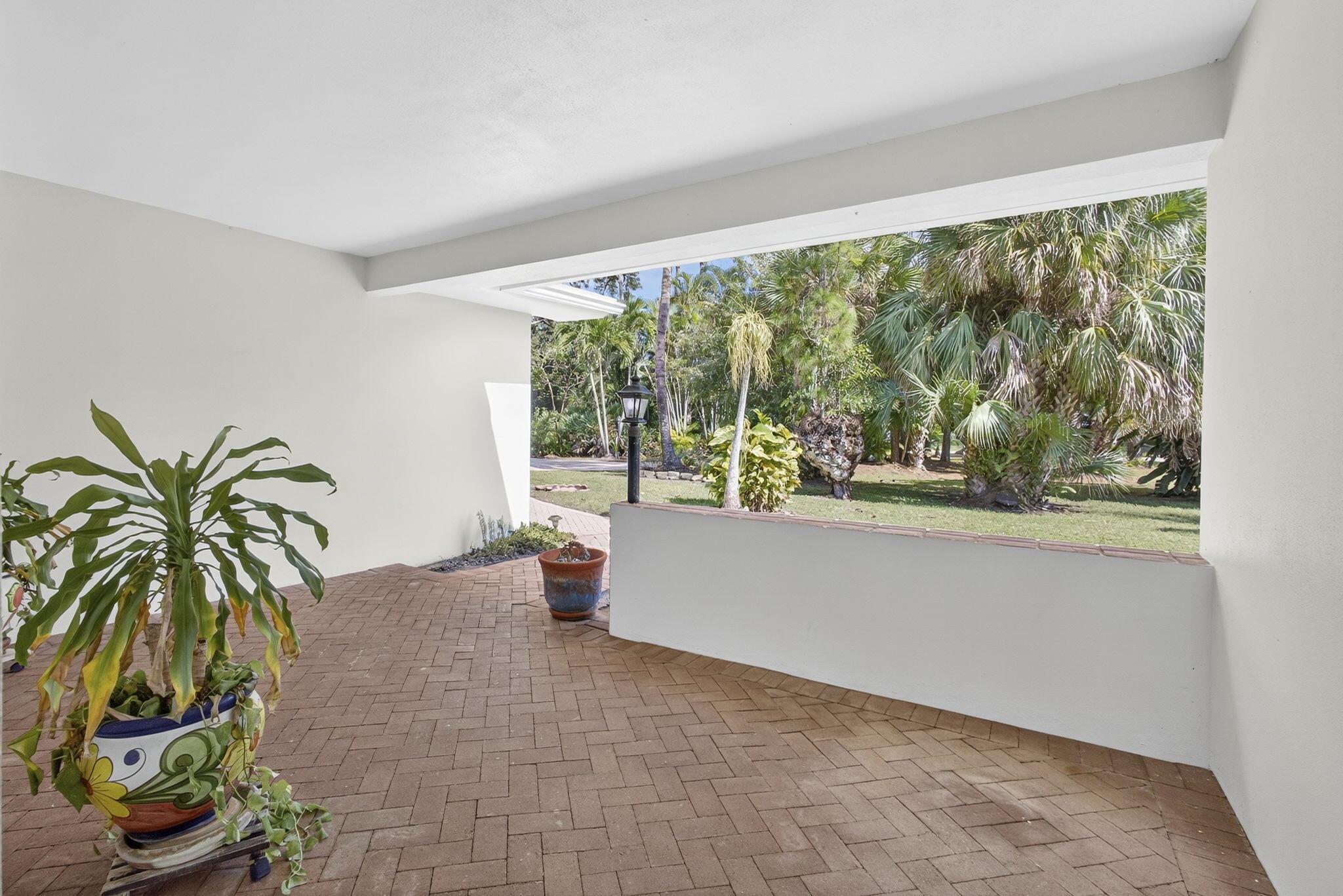 SQUARE LAKE - Residential