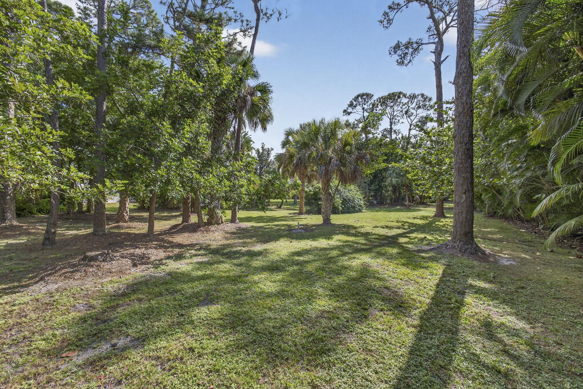 SQUARE LAKE - Residential