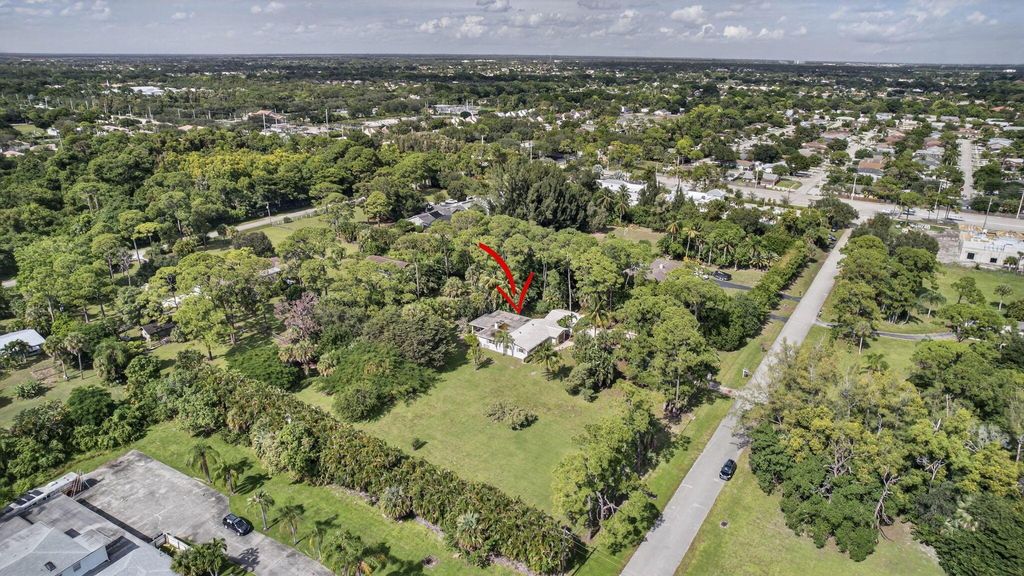 Photo of 8855 N Bates Road, Palm Beach Gardens, FL 33418 (MLS # R11136643)