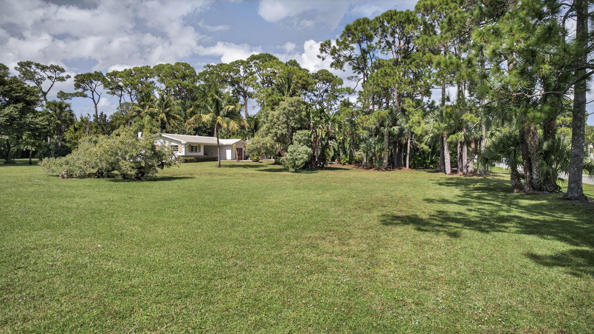 SQUARE LAKE - Residential