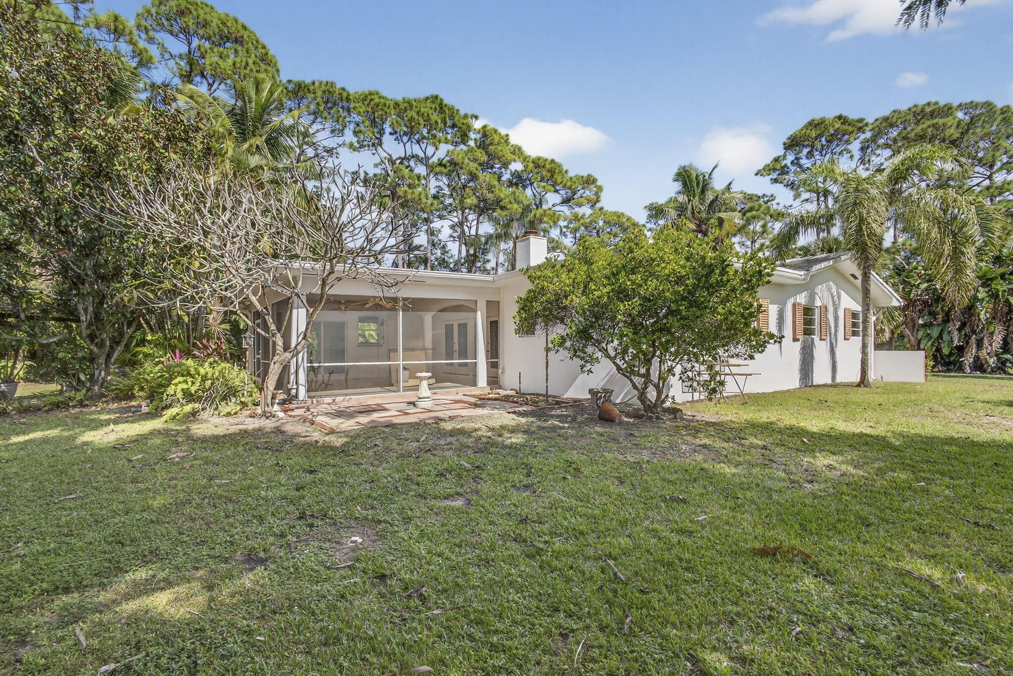 SQUARE LAKE - Residential