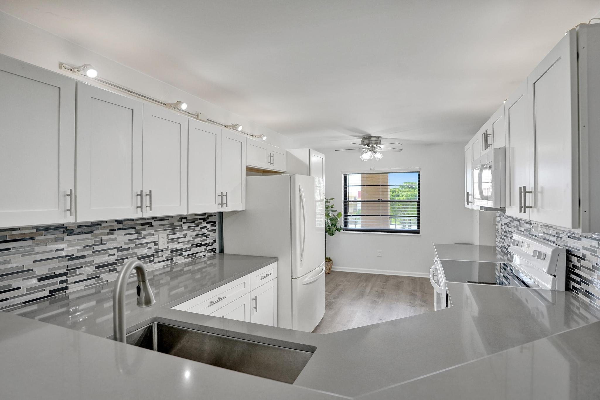 Pines of Boca Barwood II - Residential