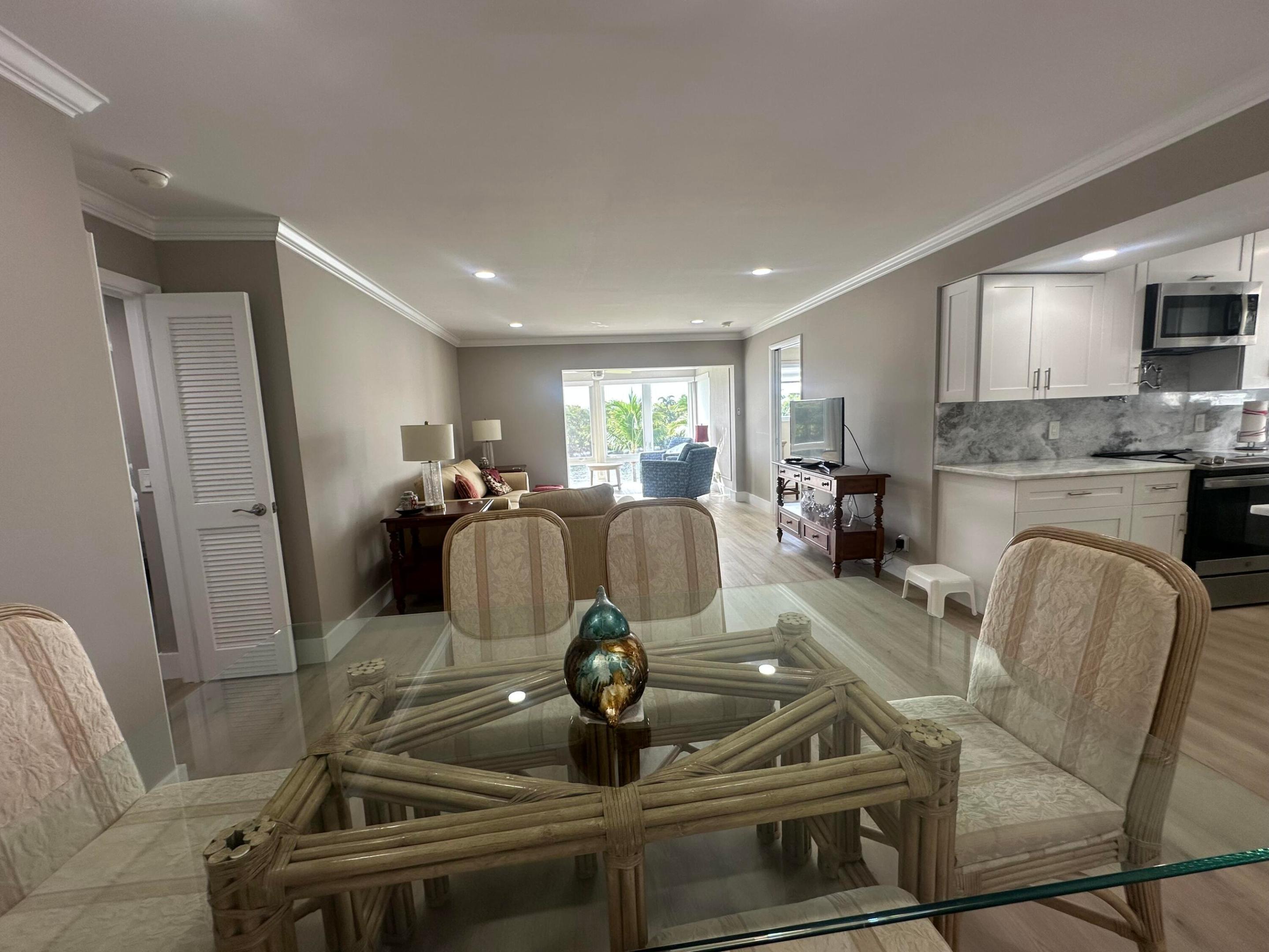 COLONIAL CLUB CONDO SEC 1 - Residential Lease